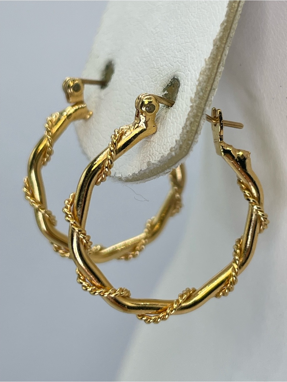 Gold Tone Rope Twist Hoop Earrings Textured Pierced Statement